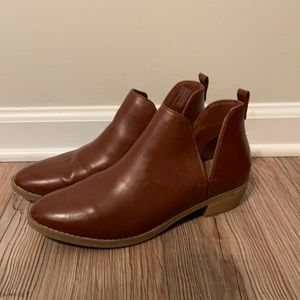 Cognac Booties, With Open Side, Size 9.